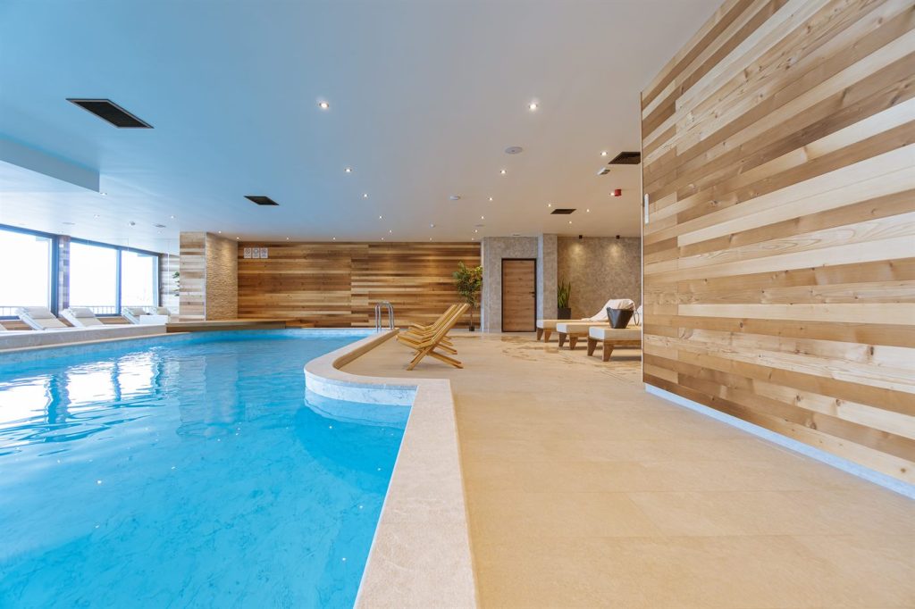 Unutrašnji bazen u Wellness & Spa centru